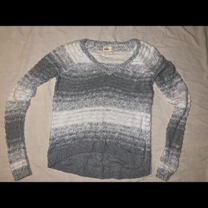 Thin grey and white sweatshirt